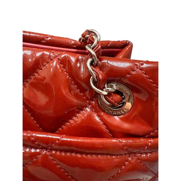 Chanel 2012 Chain Leather Shoulder Bag - Picture 8 of 12